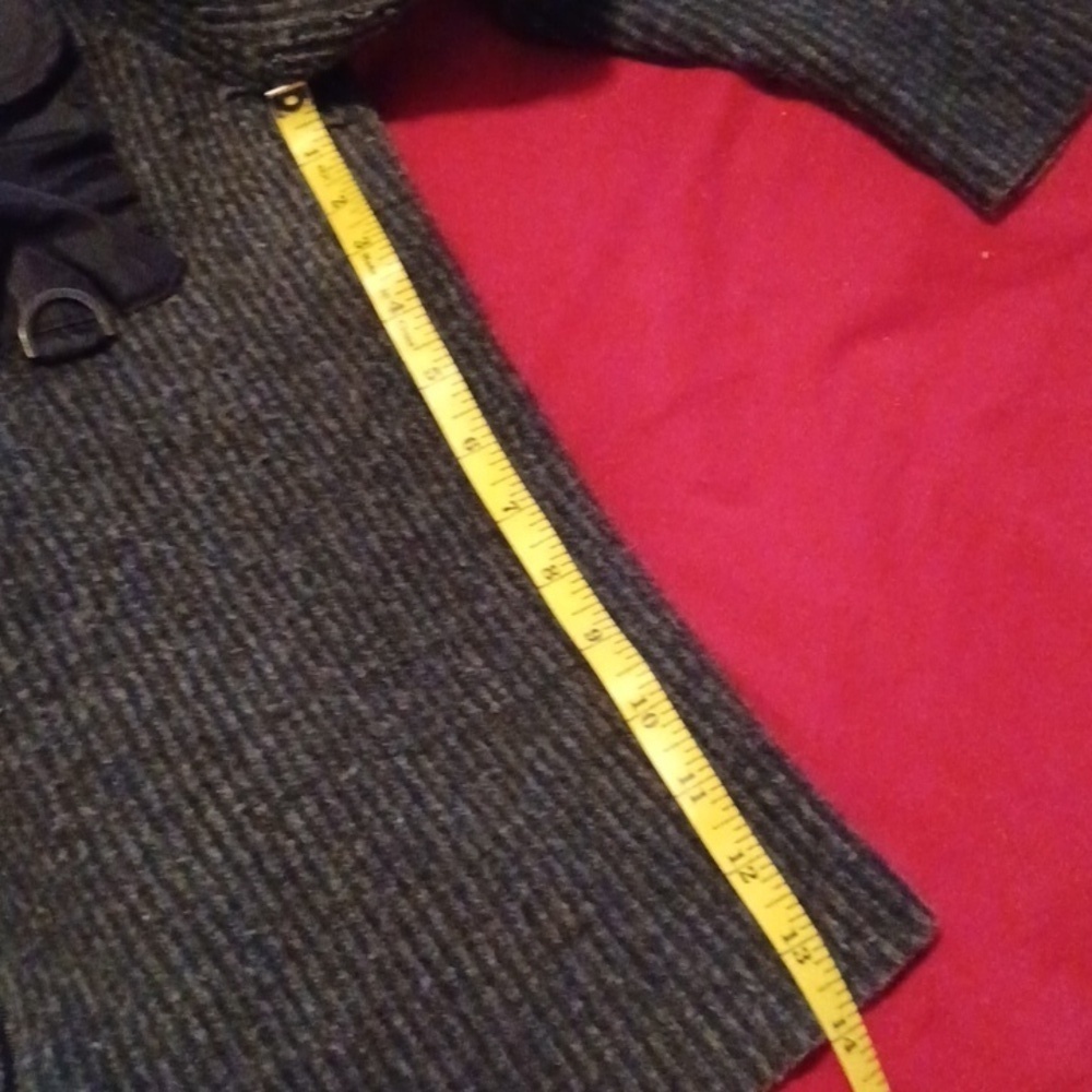 Men's Gray Sweater with Pocket Detail Size Small Casual - Picture 8 of 9